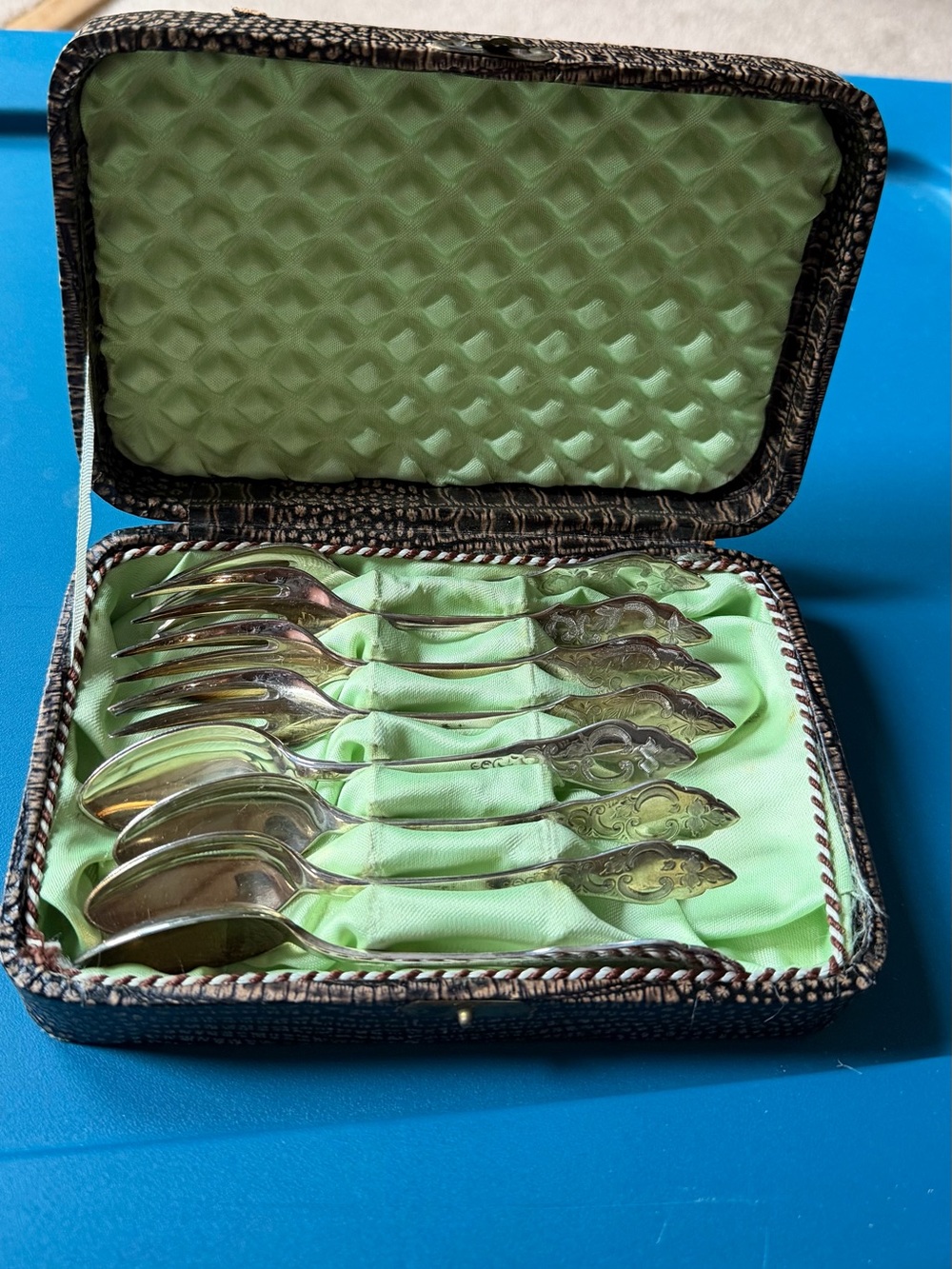 Vintage Silverplate Dessert Fork and Spoon Set in Light Green Lining